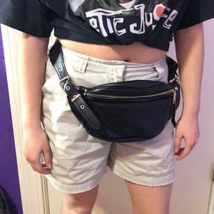 Black Leather Fannypack